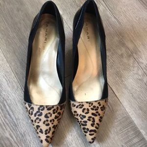 Tahari black short heels